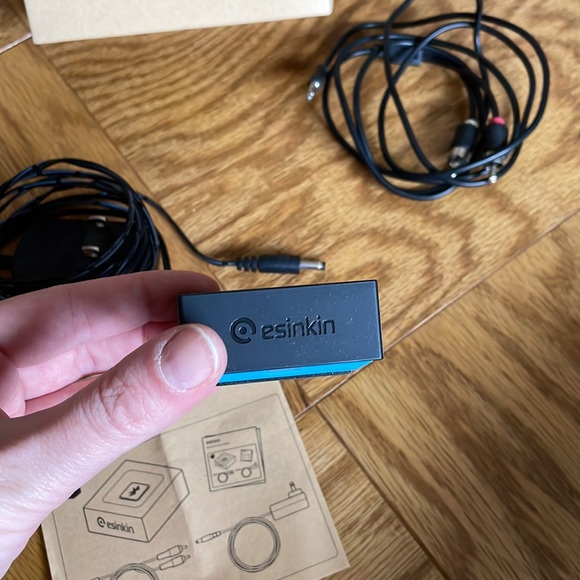 Esinkin Bluetooth adapter for speakers - Picture 2 of 6